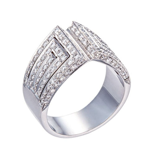 photograph of a diamond ring